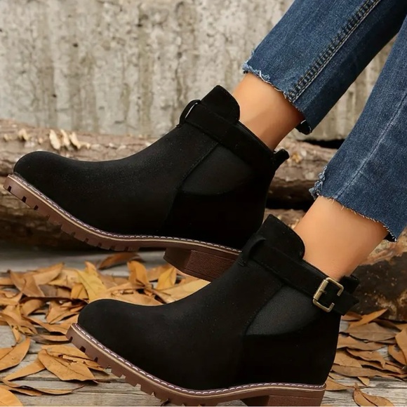 NEW Black Ankle Boots, size 7, slip-on, low heel, fabric shoe, white stitch - Picture 2 of 2